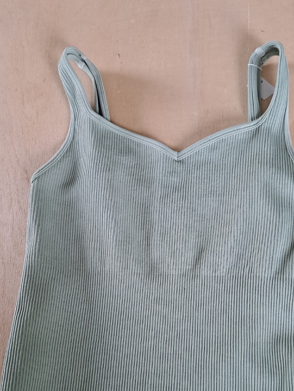 OQQ V-Neck Sleeveless Ribbed Seamless Stretch Fitted Bodysuit Cream Sz L - Picture 3 of 9